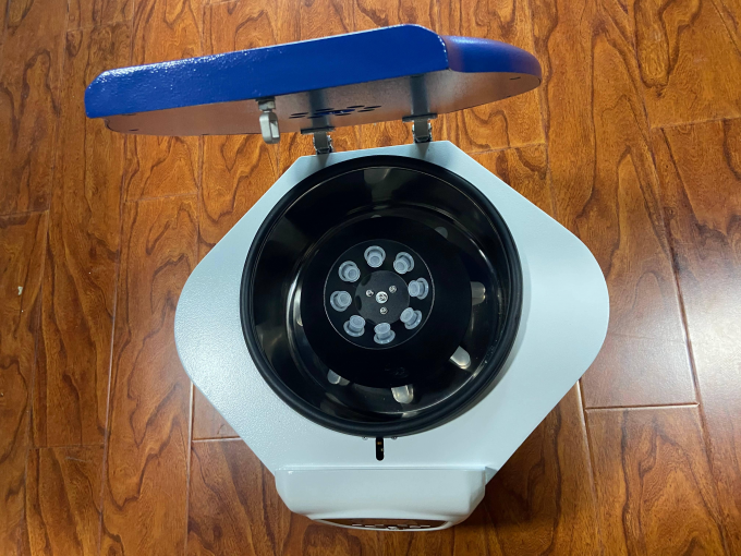 Lab medical Table Top Centrifuge Machine Maximum Speed 4000r/Min